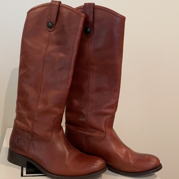 Women’s Frye boots - Picture 2 of 2